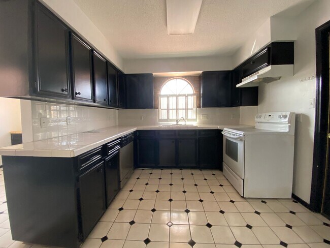 Building Photo - Beautiful 3bed/ 2bath home in Mcallen area
