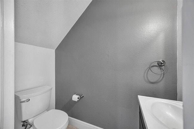 Building Photo - 6127 Bayside Key Dr