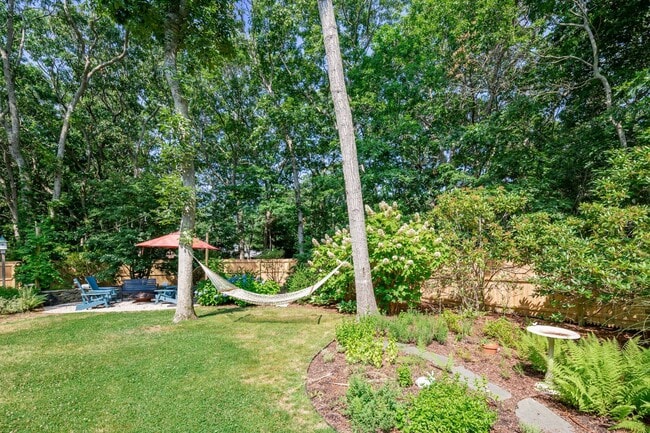 Building Photo - 1137 Springs Fireplace Rd