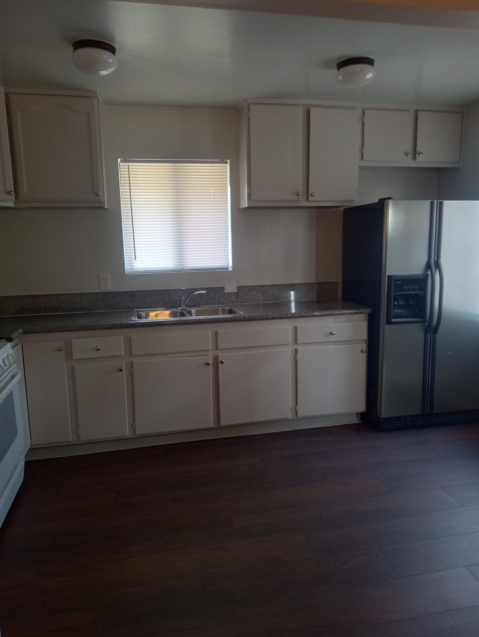 Building Photo - 11617 Archwood St