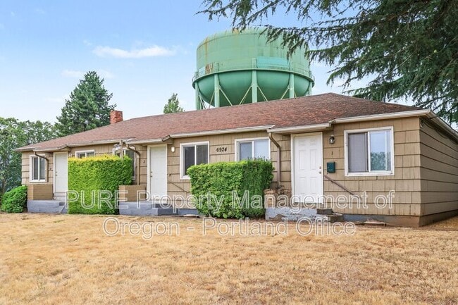 Building Photo - 6924 N Amherst St