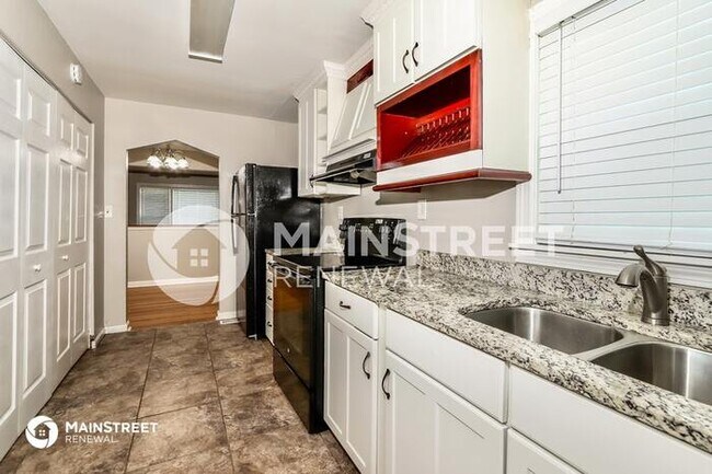 Building Photo - 1615 Stafford Ave, Louisville, KY 40216