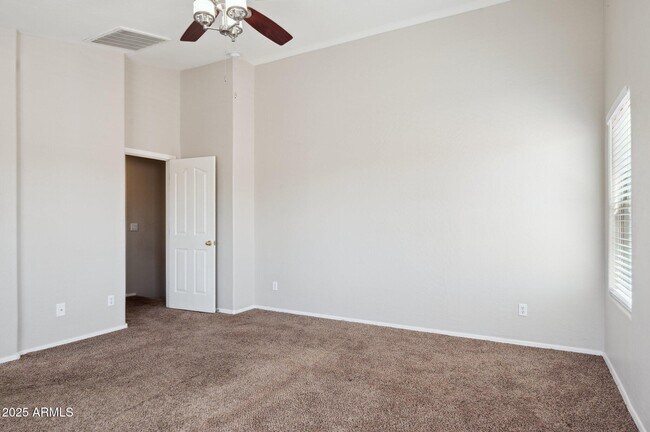 Building Photo - 2711 W Jasper Butte Dr