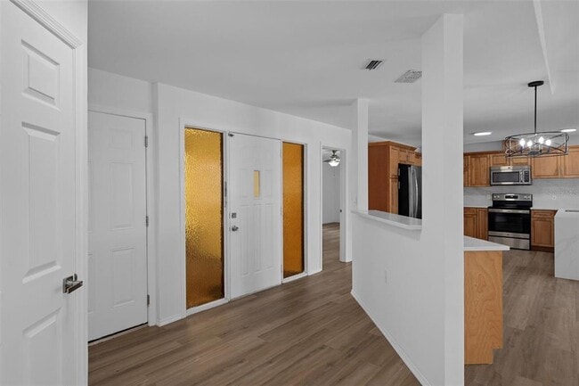 Building Photo - 9910 Island Harbor Dr