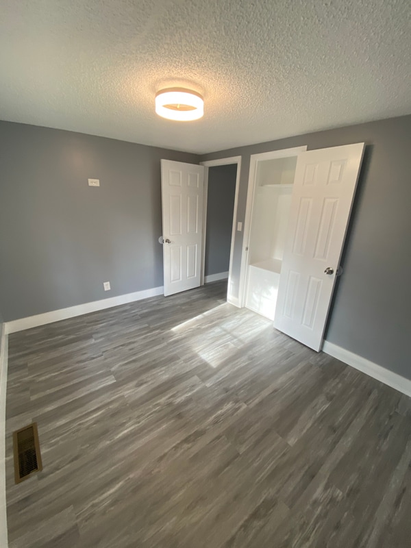 Building Photo - 590 McCurdy Rd