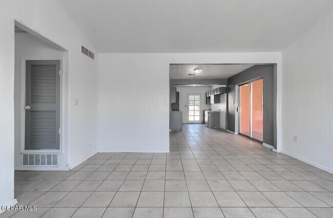 Building Photo - 385 Mireles Ct