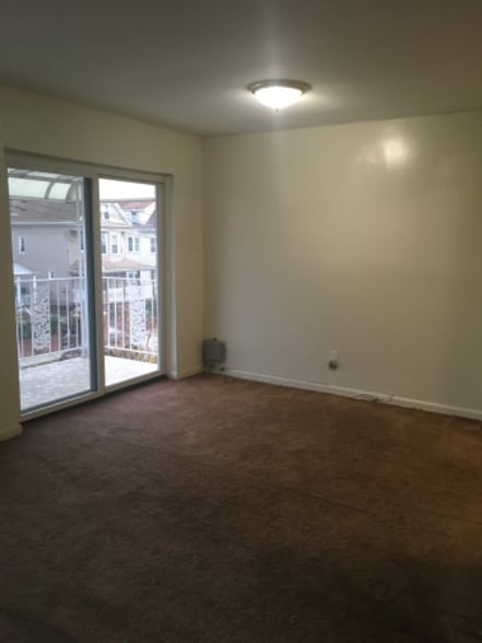 Building Photo - 1650 New York Ave