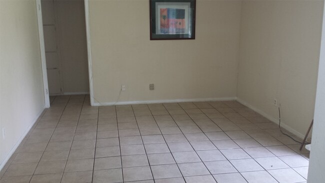 Building Photo - 11830 Mosscrest Dr