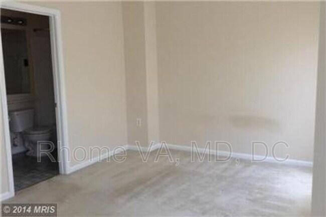 Building Photo - 21809 Jarvis Square