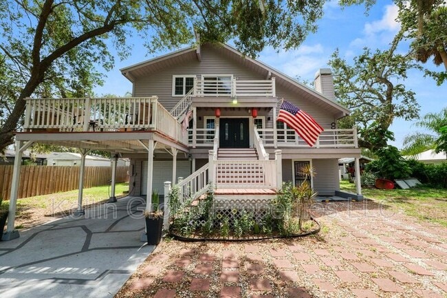 Building Photo - 9934 Peninsular Dr