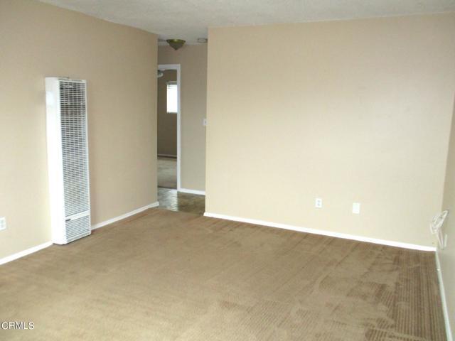 Building Photo - 851 W Crestwood Ave