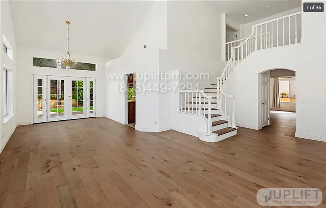 Building Photo - Spacious 4-Bedroom, 3-Bath Home Just Minut...