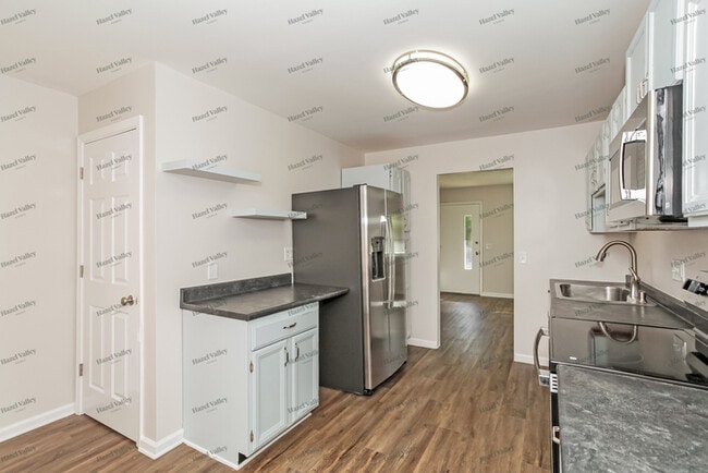 Building Photo - 7857 Tucson Ct
