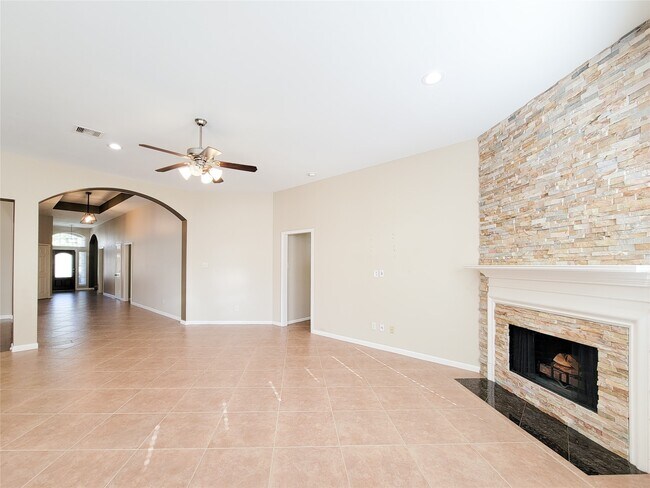 Building Photo - 9514 Garnet Falls Ln