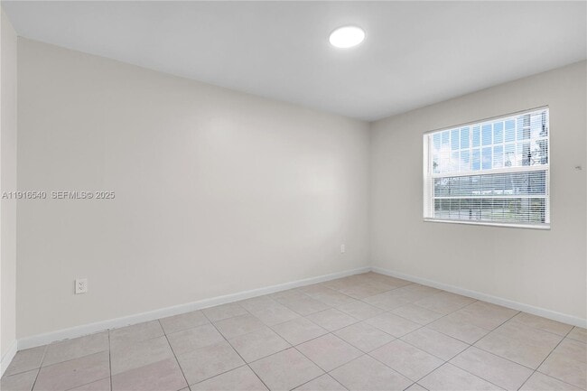 Building Photo - 1253 NW 44th St