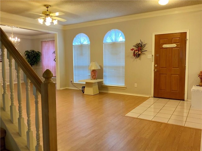 Building Photo - 4320 Vine Ridge Ct