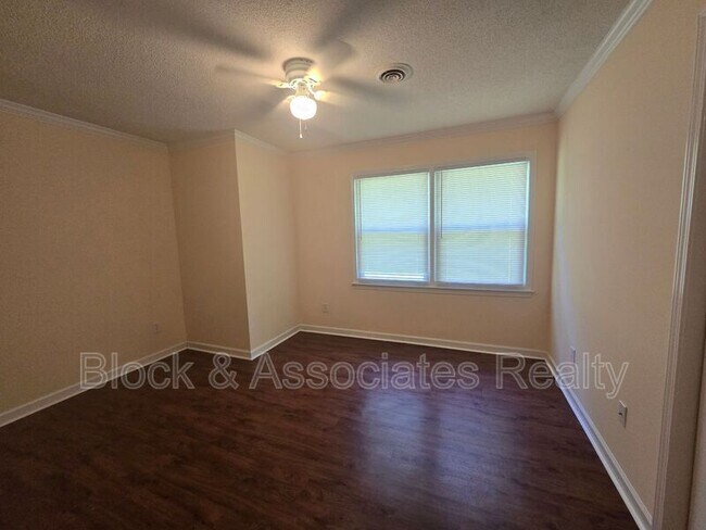 Building Photo - 2969 Tall Cedar Ln