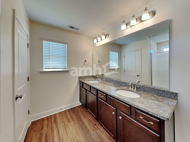 Building Photo - 2339 Campbell Cove Court