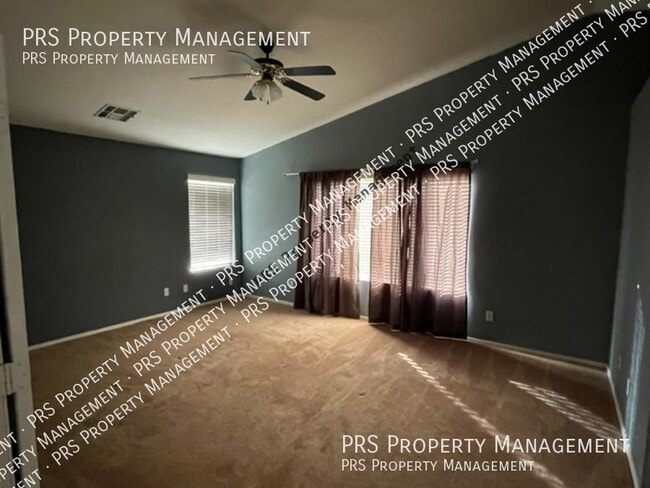 Building Photo - 1053 W Bruce Ave