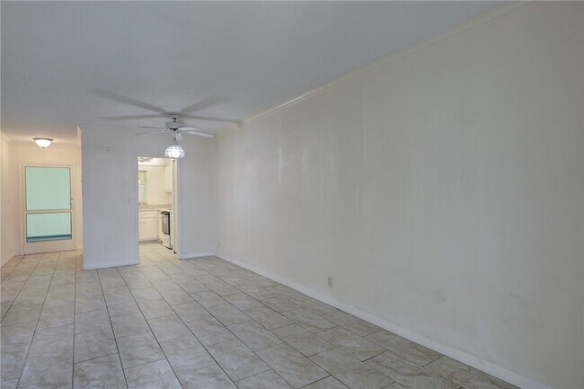 Building Photo - 1100 Ponce De Leon Cir