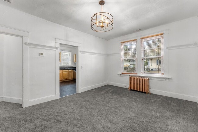 Building Photo - Your Dream Home Awaits in Norfolk!