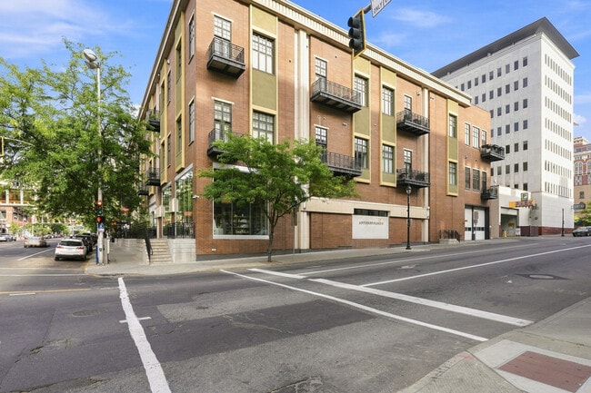 Building Photo - 809 W Main Ave