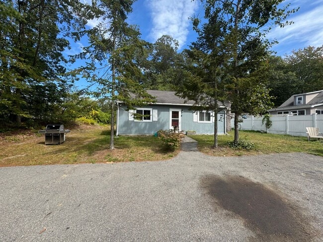 Building Photo - Winter Rental - Furnished 2 Bedroom Rental...