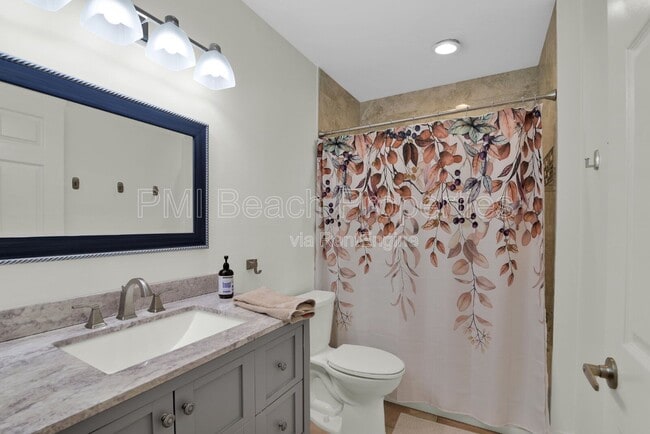 Building Photo - 13684 Exotica Ln