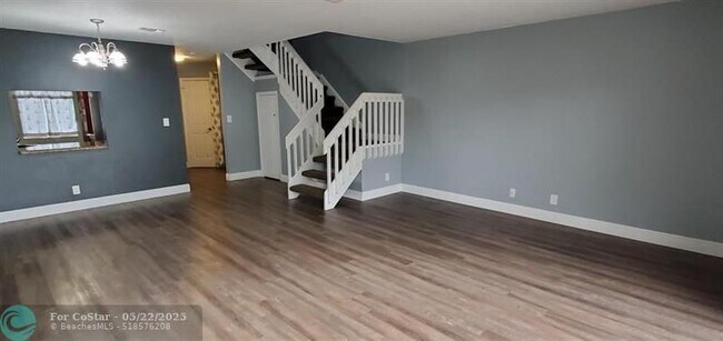 Building Photo - 4707 NW 82nd Ave