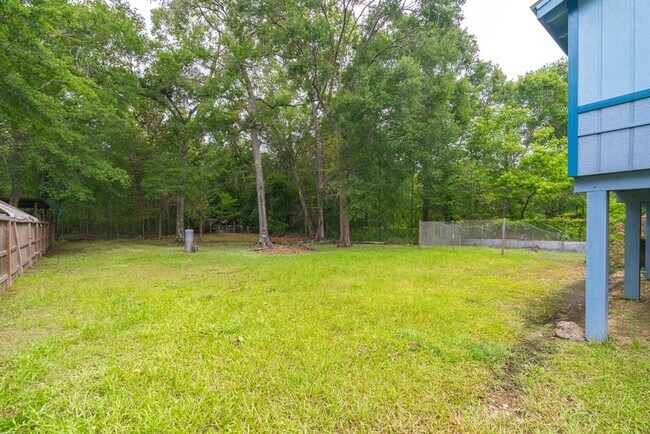 Building Photo - 3511 Trent Rd