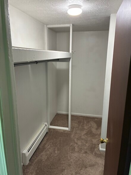 Building Photo - 12208 Shiloh Dr