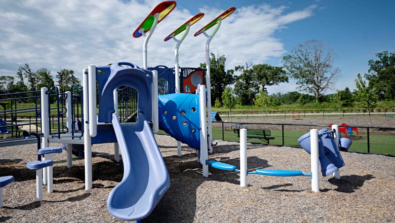 Building Photo - 470 Wheatfield Rd