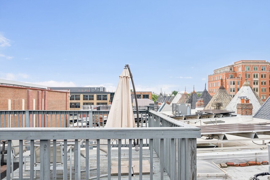 Building Photo - 2025 13th St NW