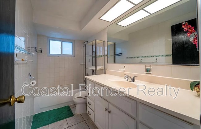 Building Photo - 7713 Heather St