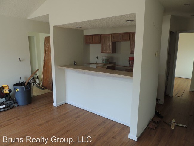 Building Photo - 984 Burdeck St
