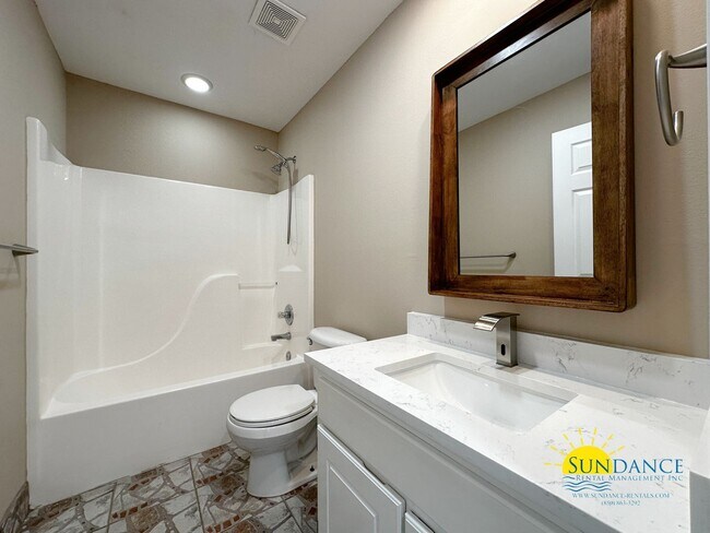 Building Photo - Adorable 3 Bedroom Home in Fort Walton Beach