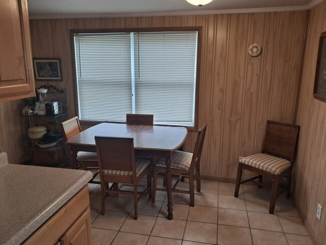 Building Photo - 239 Mallard Ln