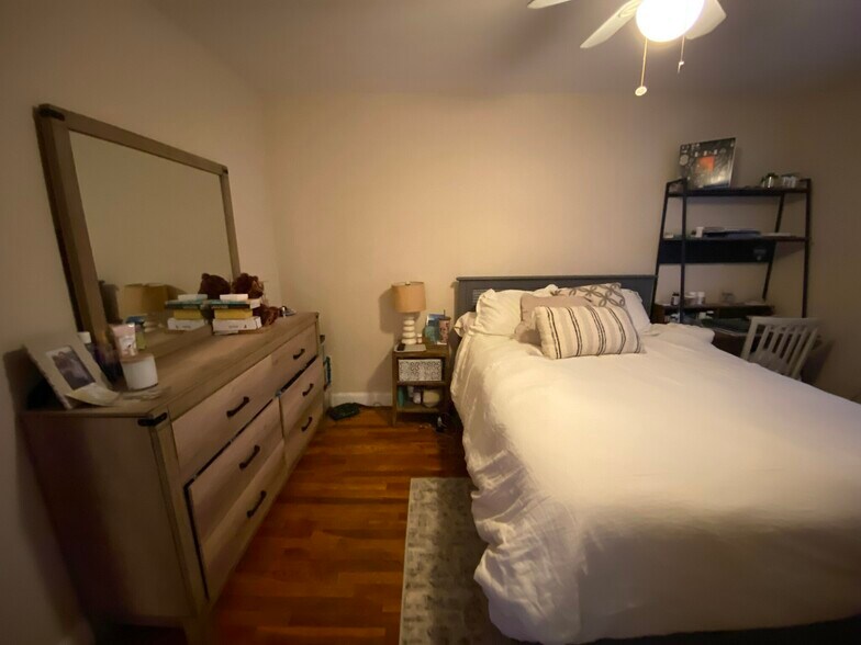 Building Photo - 61 Selkirk Rd