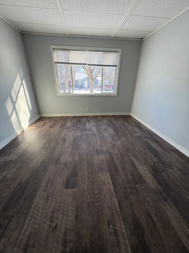 Building Photo - AI - 05 - Avon St