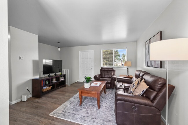 Building Photo - 3642 W 90th Pl