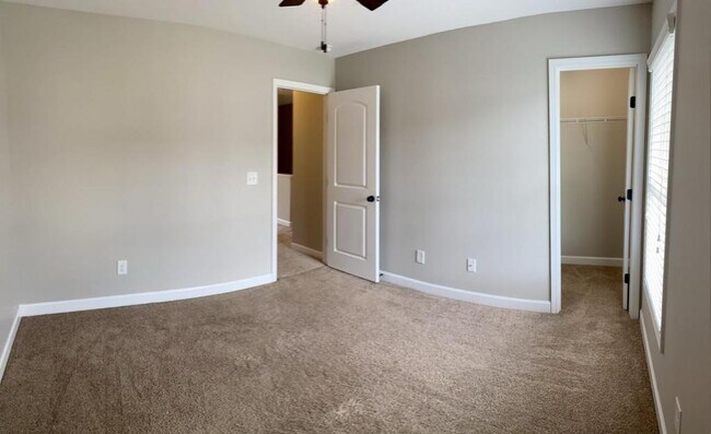 Building Photo - 343 Nottingley Dr