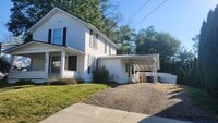 Building Photo - Charming Downtown Sunbury Home!