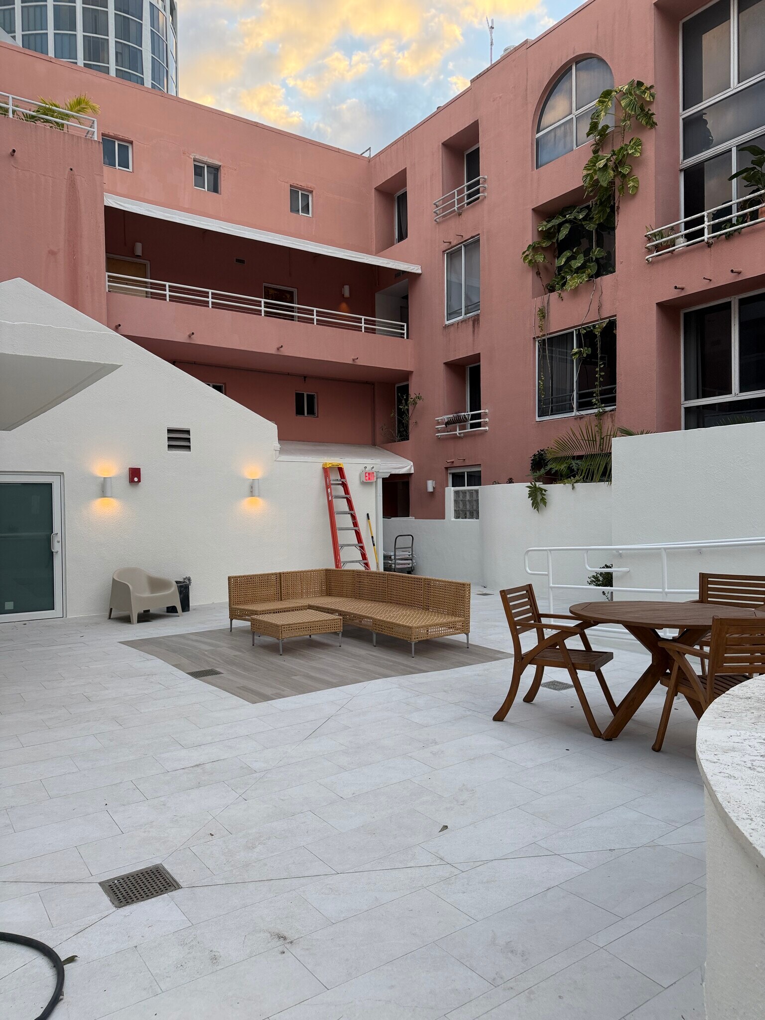 Building Photo - 2801 Florida Ave