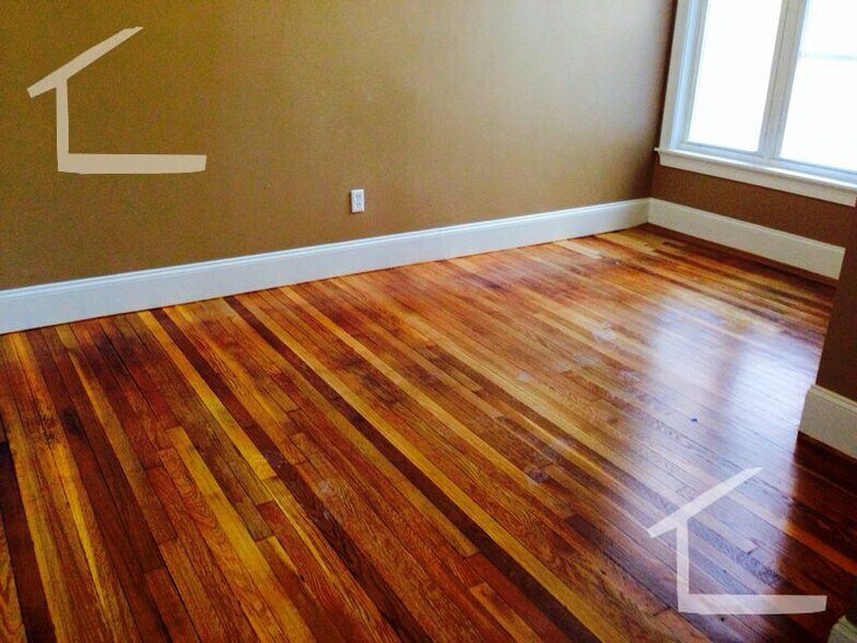 Building Photo - 8 Saint Lukes Rd