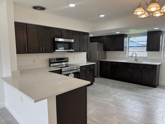 Building Photo - 14410 Sussex Dr