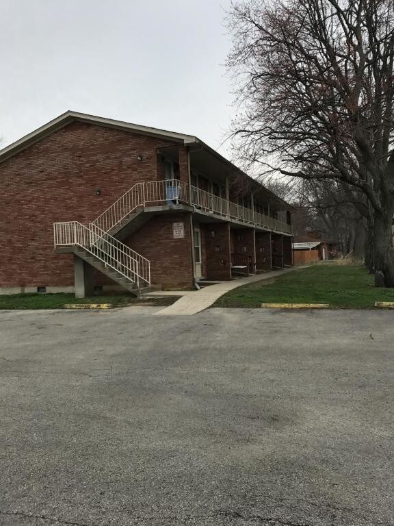 Primary Photo - 5302 Milner Road, Unit 9