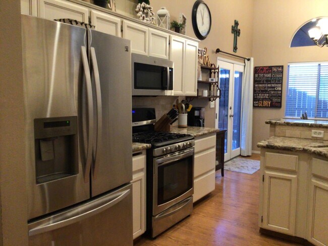 Building Photo - 1555 Morgan Dr