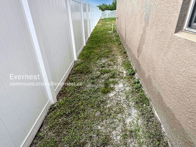 Building Photo - 5110 Claremont Ct