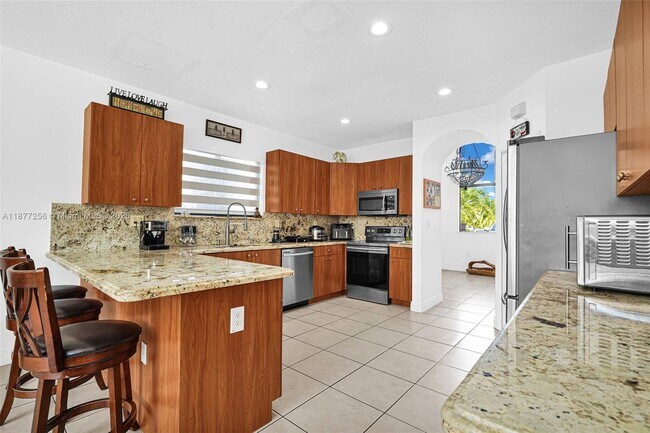 Building Photo - 5040 SW 159th Ave