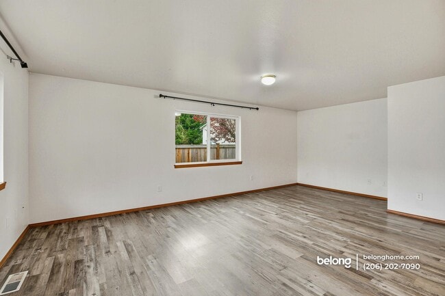 Building Photo - 15119 182nd Ave SE